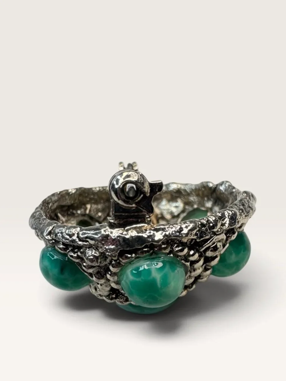 1960s Green Mottled Peking Glass Cabochon Silver Tone Dome Brooch 1.11